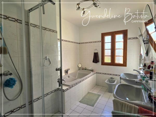 Maison plain-pied 121m² - 4 Chambres - Terrain 2116m² - CREYSSE