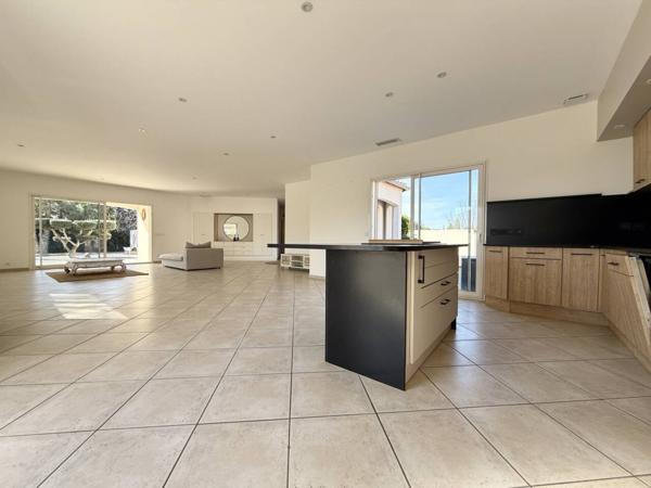 Maison à vendre 7 pièces de 230 m²