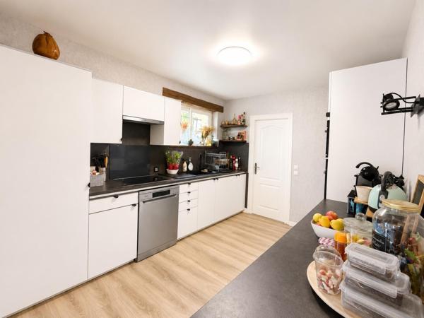 Maison à CHAUMES-EN-BRIE, 77390 - 7 pièces 178m²