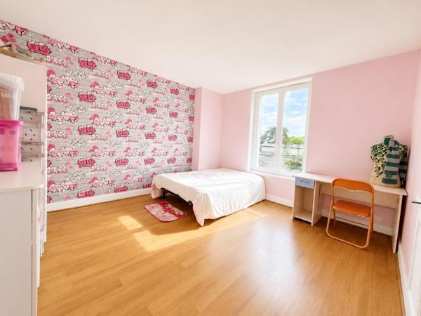 Maison à CHAUMES-EN-BRIE, 77390 - 7 pièces 178m²