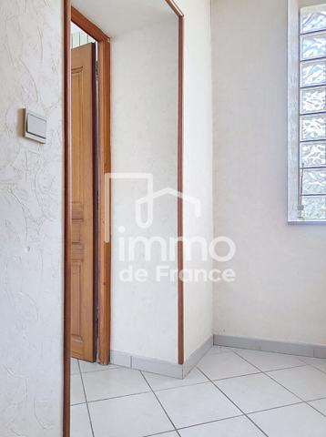 Appartement Oyonnax 4 pièce(s) 83.77 m²