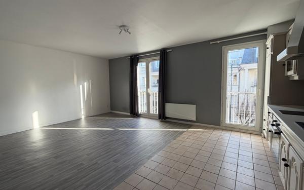Immeuble à vendre    12 pièces • 312 m2 Pontault-Combault