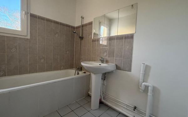 Immeuble à vendre    12 pièces • 312 m2 Pontault-Combault