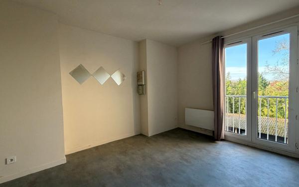 Immeuble à vendre    12 pièces • 312 m2 Pontault-Combault