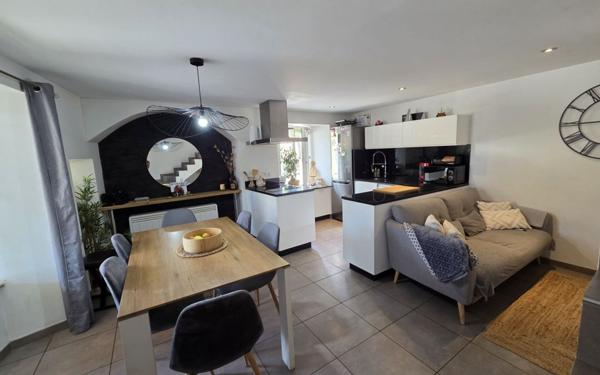 Maison à vendre    4 pièces •  Badaroux