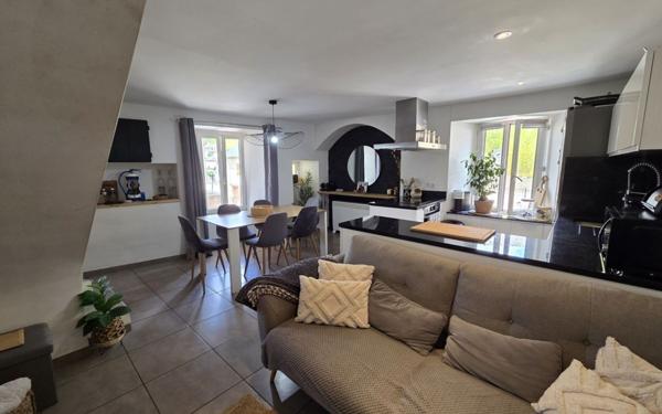 Maison à vendre    4 pièces •  Badaroux