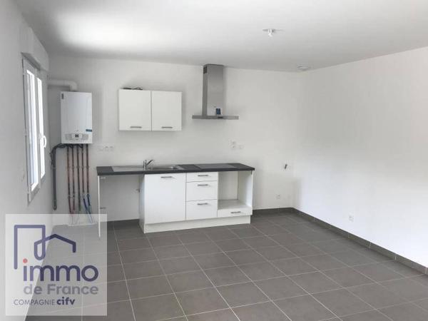 VOIRON - 27 CHEMIN DES MOLLIES