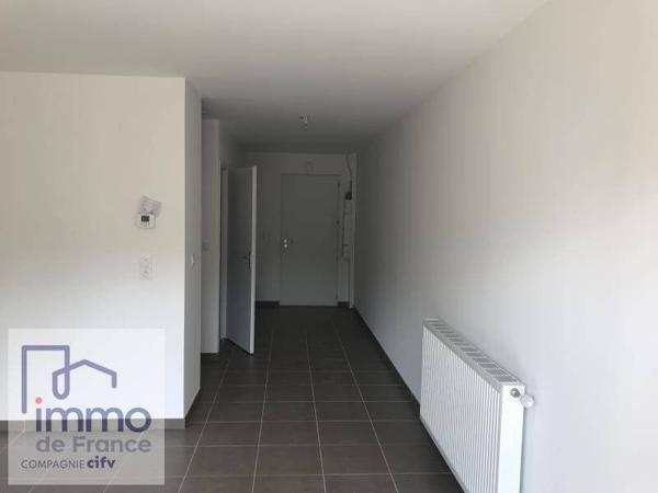 VOIRON - 27 CHEMIN DES MOLLIES