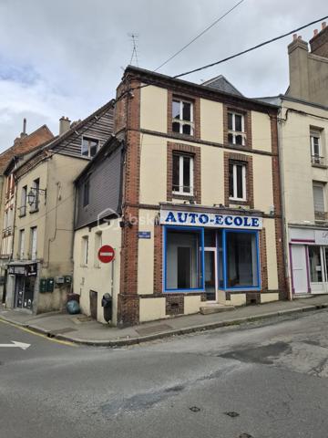 Local d'activités de 100 m²