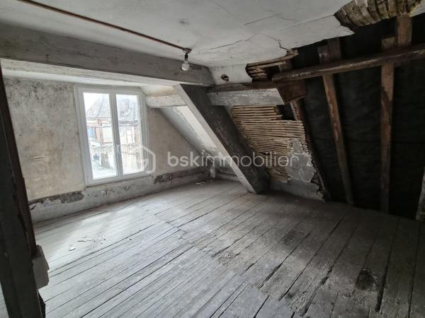 Local d'activités de 100 m²