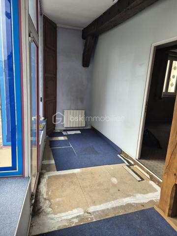 Local d'activités de 100 m²