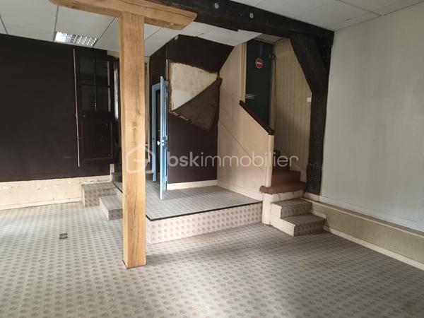 Local d'activités de 100 m²