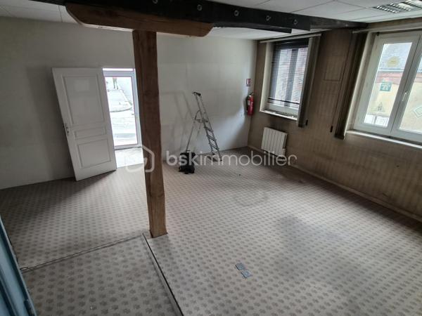 Local d'activités de 100 m²