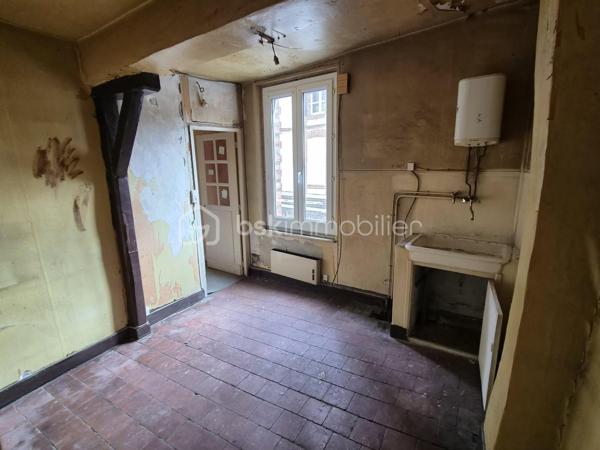 Local d'activités de 100 m²