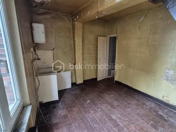 Local d'activités de 100 m²