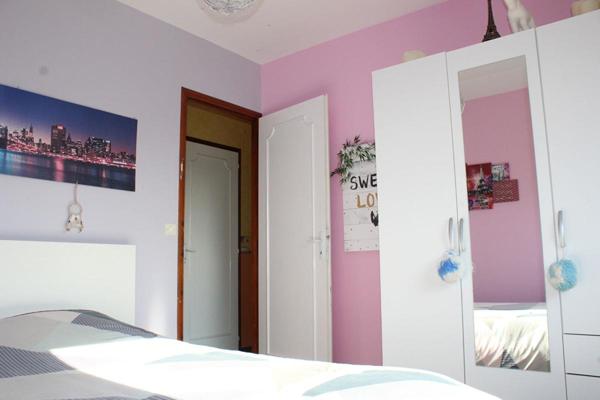 Côtes d'Armor 22190 Plérin maison d'architecte 7 chambres, sous-sol total, terrasse exposée Sud, terrain