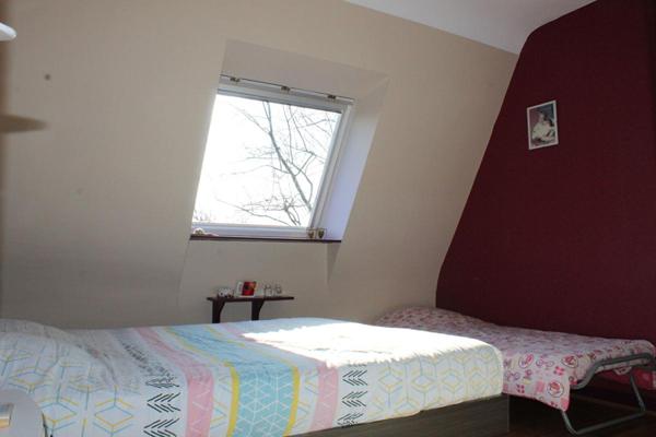 Côtes d'Armor 22190 Plérin maison d'architecte 7 chambres, sous-sol total, terrasse exposée Sud, terrain