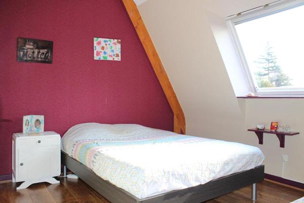 Côtes d'Armor 22190 Plérin maison d'architecte 7 chambres, sous-sol total, terrasse exposée Sud, terrain