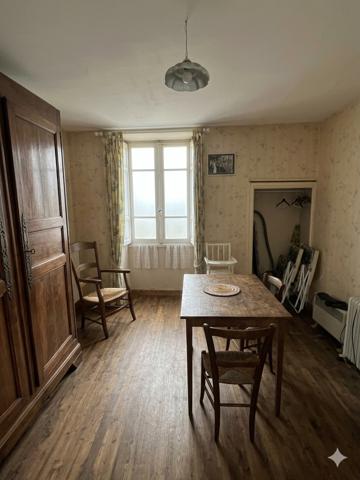 Saint-Gaudent (86400) SAINT GAUDENT MAISON À RÉNOVER