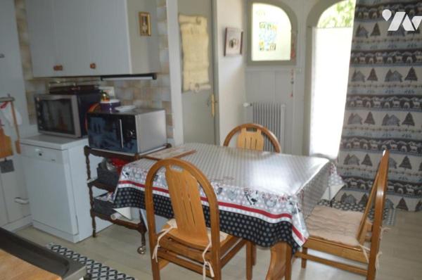 Bellefontaine : maison avec 3 appartements