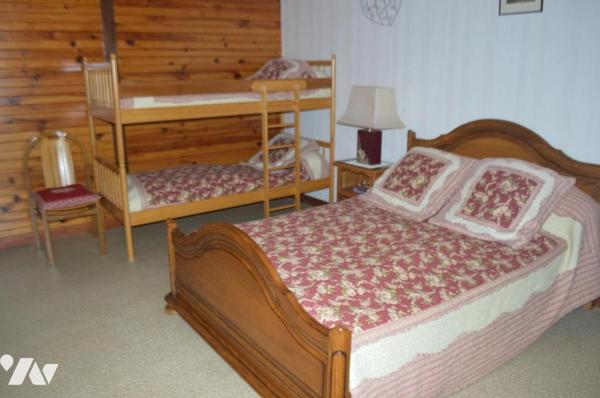 Bellefontaine : maison avec 3 appartements