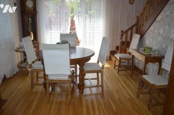 Bellefontaine : maison avec 3 appartements