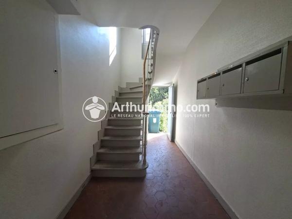 Vente                                                      Appartement
                        
                     3 pièces                      54 m2                     à Corbeil-Essonnes