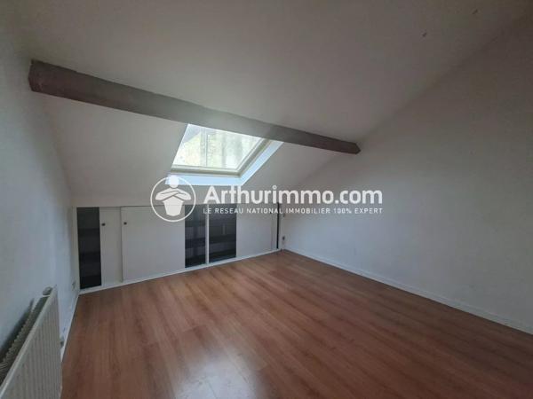Vente                                                      Appartement
                        
                     3 pièces                      54 m2                     à Corbeil-Essonnes