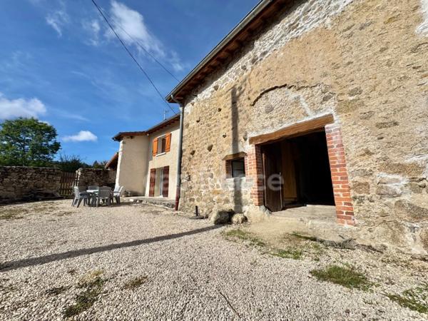 MAISON 100 M2, 2095 M2 DE TERRAIN DONT 1685 M2 À BATIR, 2 CHAMBRES, 1 BUREAU, DÉPENDANCES DE 45 M2, CHARPENTE/COUVERTURE OK, TOUT-À-L'ÉGOUT, DOUBLE VITRAGE PVC ET BOIS, TF 498€