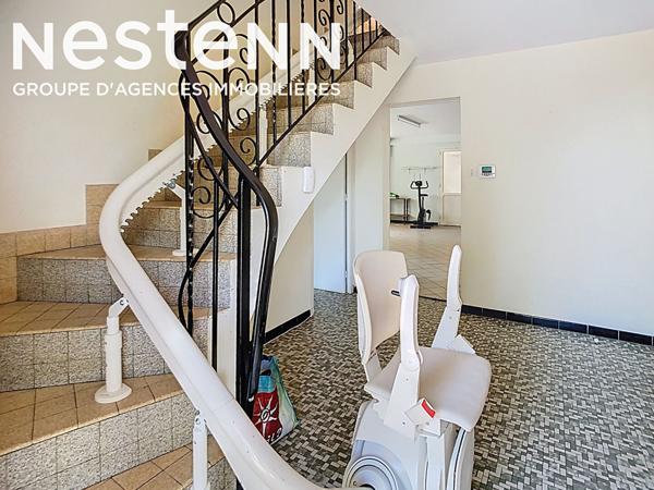 A vendre Maison de 181 m2, 4 chambres + Hangar et bureau, ideal pour un artisan à Calignac