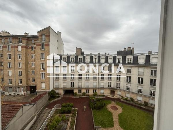 À vendre Studio 45 m² - Versailles 78000