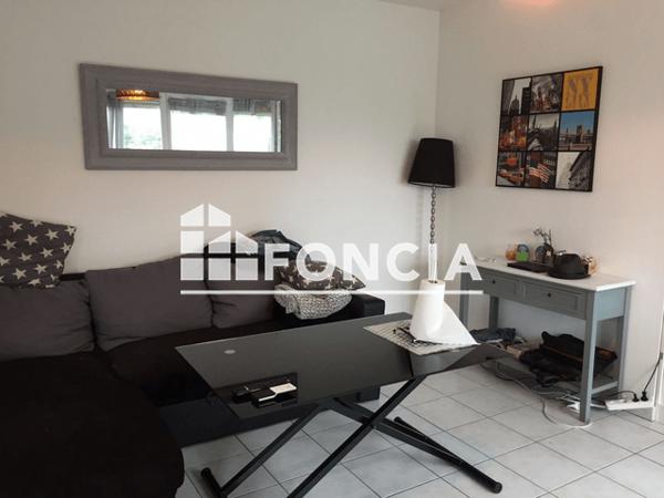 Location Appartement 2 pièces 44.9 m² - 39 RUE DE LARTIGUE Bruges 33520