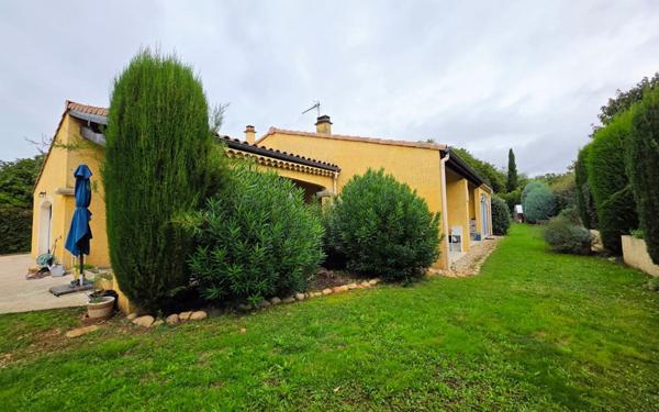 Maison à vendre    6 pièces • 14,90 m2 Malataverne