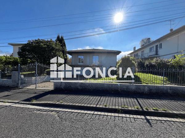 Location Maison 5 pièces 116.3 m² - 7 RUE FORESTIER Pessac 33600