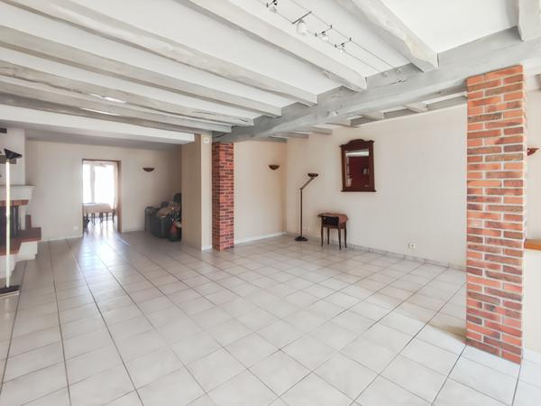 Maison Saint Laurent Des Autels 4 pièce(s) 134 m2
