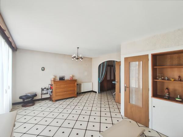 Maison Saint Laurent Des Autels 4 pièce(s) 134 m2