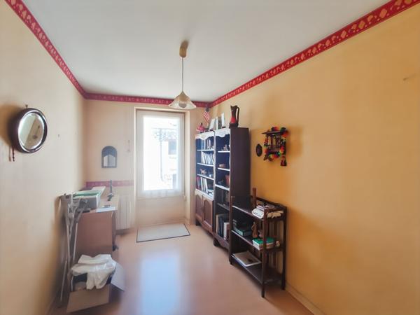 Maison Saint Laurent Des Autels 4 pièce(s) 134 m2