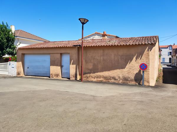 Maison Saint Laurent Des Autels 4 pièce(s) 134 m2