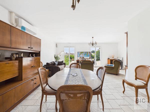 Blanquefort – Maison – T5 – 160 m²