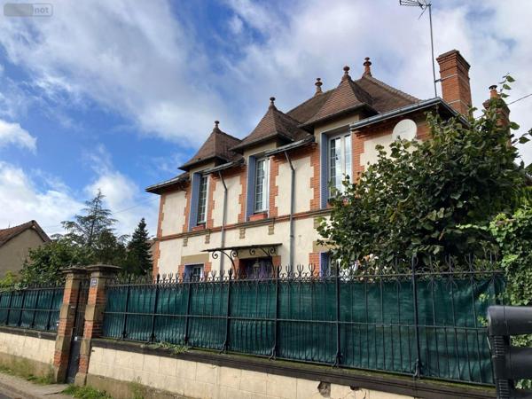 Maison de maître à vendre à Moulins dans l'Allier (03000), ref : 17727/9   
HOPITAL
