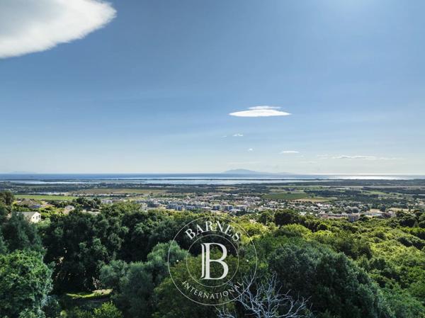 Bastia, Terrain constructible  4 000 m² à vendre