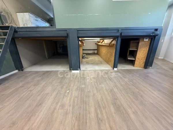 Atelier avec bureau et appartement à créer