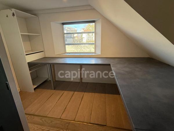 Atelier avec bureau et appartement à créer