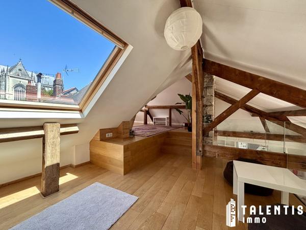 NANTES, CHÂTEAU | Duplex (109m² | T3, 2ch-poss.3)