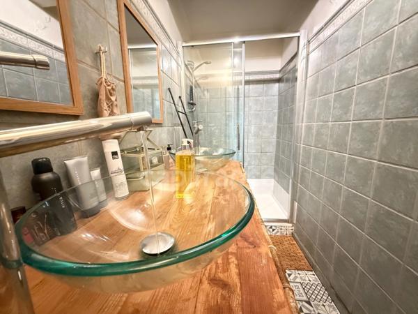 Maison de plain-pied à vendre 4 pièces LAURIS (84) 79 m2 jardin 400 m2 piscine