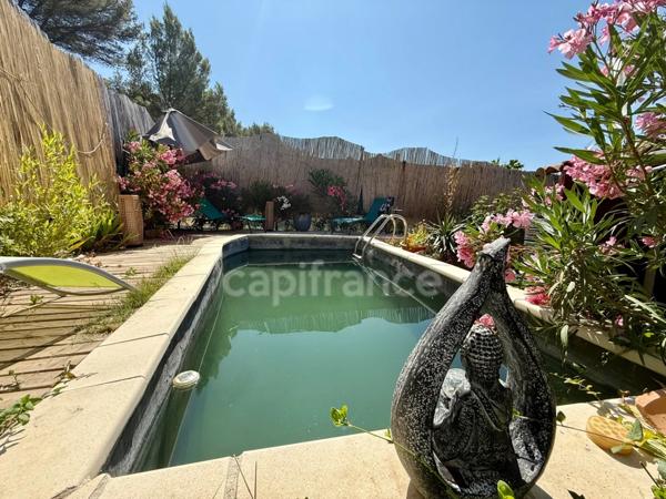 Maison de plain-pied à vendre 4 pièces LAURIS (84) 79 m2 jardin 400 m2 piscine