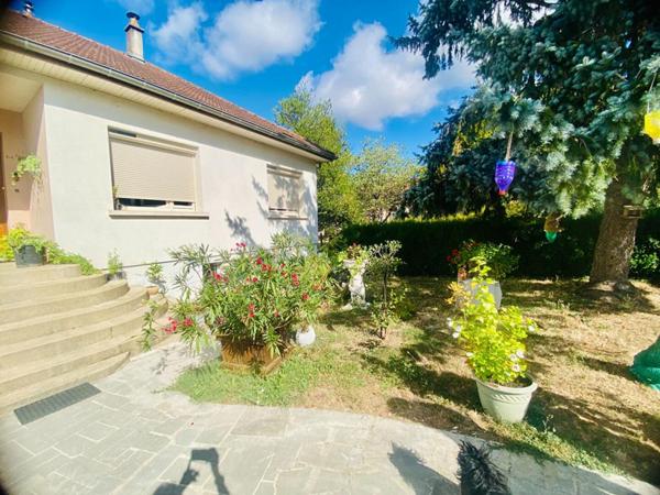 Maison individuelle à Pierre de Bresse 3 pièces 87 m2 avec jardin de 933m2- 150'000