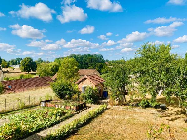 Maison individuelle à Pierre de Bresse 3 pièces 87 m2 avec jardin de 933m2- 150'000