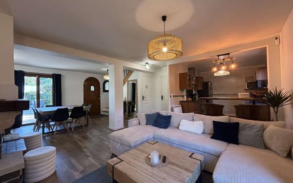 Maison à vendre    4 pièces • 95 m2 Vaux-le-Pénil