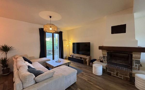 Maison à vendre    4 pièces • 95 m2 Vaux-le-Pénil